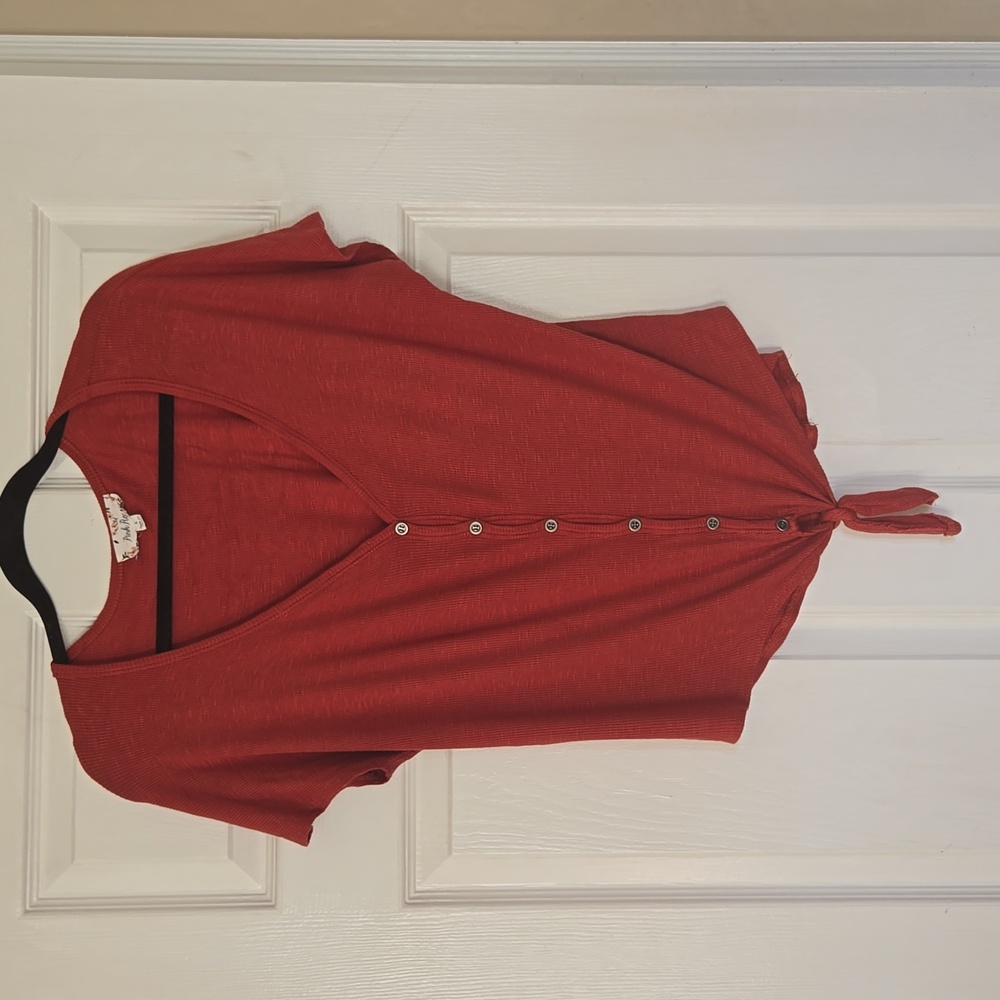 Button tshirt